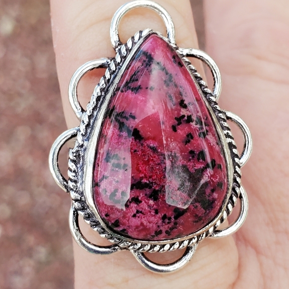 New Pink Thulite 925 Silver Ring. - Picture 6 of 14